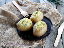 Simple, rapide à faire, cette recette de pommes de terre farcies est idéale pour accompagner vos plats d’automne