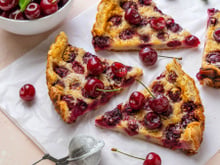 Oubliez le clafoutis : voici notre recette simplissime pour savourer les cerises autrement