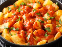 Patatas bravas