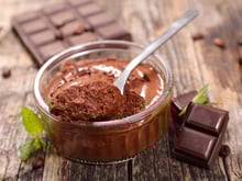 Auchan, Atac, Monoprix… : cette mousse au chocolat vendue partout en France fait l'objet d’un rappel de produit, voici pourquoi