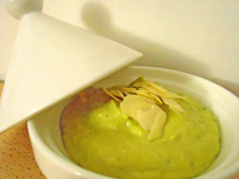 Houmous de petits pois aux amandes