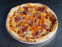 Pizza royale au Barbecue