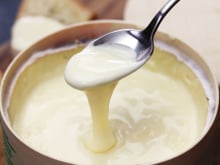 Que faire avec un Mont d’or ? Voici une idée très (très) gourmande pour le déguster façon mac and cheese !