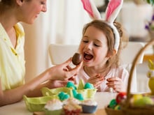 Comment faire des œufs de Pâques au micro-ondes