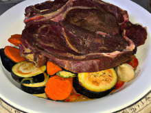 Côte de viande chevaline ultra savoureuse à la ratatouille d'aromates