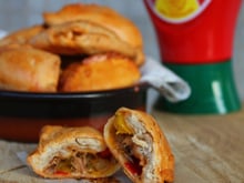 Empanadas au thon, aux poivrons et au ketchup Amora