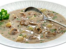 Potage aux champignons et pommes de terre