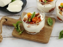 Chantilly de mozzarella et tomates jaunes confites