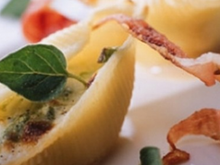 Coquillettes farcies au jambon de Parme et gruyère AOC