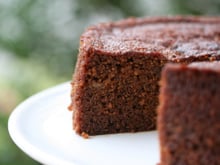 Toute votre vie, vous avez coupé vos gâteaux de la mauvaise manière. Voilà ENFIN la bonne manière