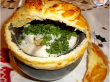 Fruits de mer en pot de terre