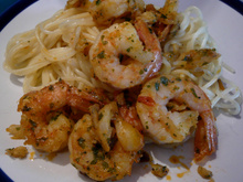 Cappelletti aux crevettes et poisson à l'ail