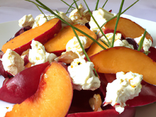 Salade de chèvre aux pêches