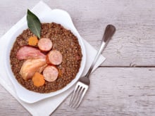 Comment faire un bon petit salé aux lentilles, une recette idéale pour se réchauffer ?