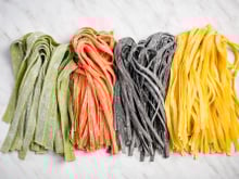 3 idées de pâtes fraîches colorées naturellement