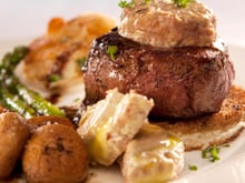 Automne en fête, tournedos Rossini poêlée de champignons frais