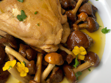 Poularde au vin jaune et aux morilles
