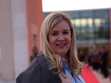 “Elle avait un petit truc…” : la cheffe Hélène Darroze livre la recette du riz au lait de sa grand-mère Charlotte