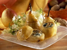 Poires rôties aux noix et au Saint Agur