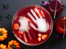 Comment faire une sangria d’Halloween, le cocktail parfait pour recevoir du monde le 31 octobre ?