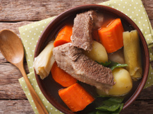 "C’est là tout le secret d’un bon pot-au-feu" : quelle viande choisir et comment réussir sa cuisson ?