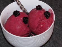 Glace à la mûre