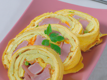Omelette roulée au jambon