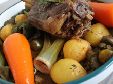 Cocotte d'agneau confit, légumes de saisons