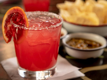 Voici comment préparer un soda naturel aux probiotiques, inspiré de l'Orangina