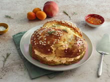Tropézienne pêche- abricot :  la recette estivale qui va bluffer tout le monde au moment du dessert