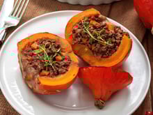 “Délicieuse, légère et facile à cuisiner” : une diététicienne dévoile sa recette de potimarron farci pour se régaler sainement