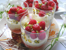 Bagatelle de tiramisu aux framboises et pistaches