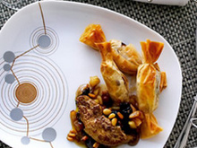 Foie gras poêlé et bonbons aux fruits secs