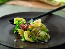 Orecchiette aux brocolis et petits calamars