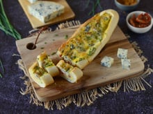 Baguette apéritive à la fourme d'Ambert