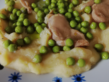Petits pois en purée au poulet