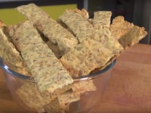 Crackers maison aux graines de lin et de tournesol