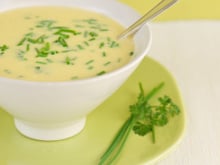 Petite sauce à la crème fraîche et à la ciboulette