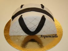 Gâteau 3D décoré en pâte à sucre