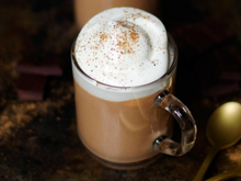Chocolat chaud à la cannelle fait maison
