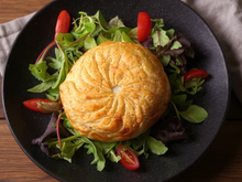 Feuilleté au Camembert, lardons et pommes de terre
