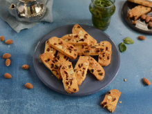 Fekkas aux amandes et aux raisins secs