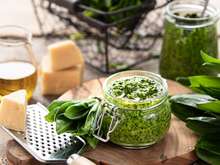 Cette recette de pesto à l’ail des ours va donner du peps à vos pâtes