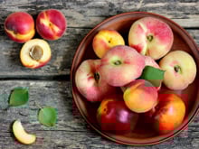 Pêche, brugnon, nectarine : c'est quoi la différence ?