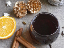 Jus de raisin chaud épicé comme un vin chaud