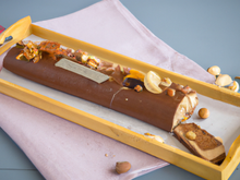 Bûche au praline et noisettes