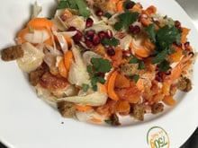 Salade croquante de légumes printaniers, sauce césar