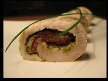 Escalope de dinde roulées au pesto, à la mozzarella et aux tomates séchées