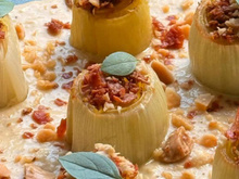 Et si on changeait de la soupe ? Essayez ces poireaux rôtis au parmesan et jambon croustillant