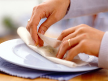 Voici la technique pour bien plier vos feuilles de brick facilement